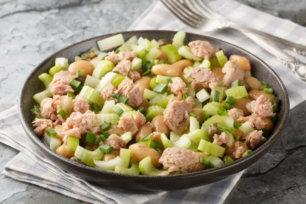 White bean & tuna salad